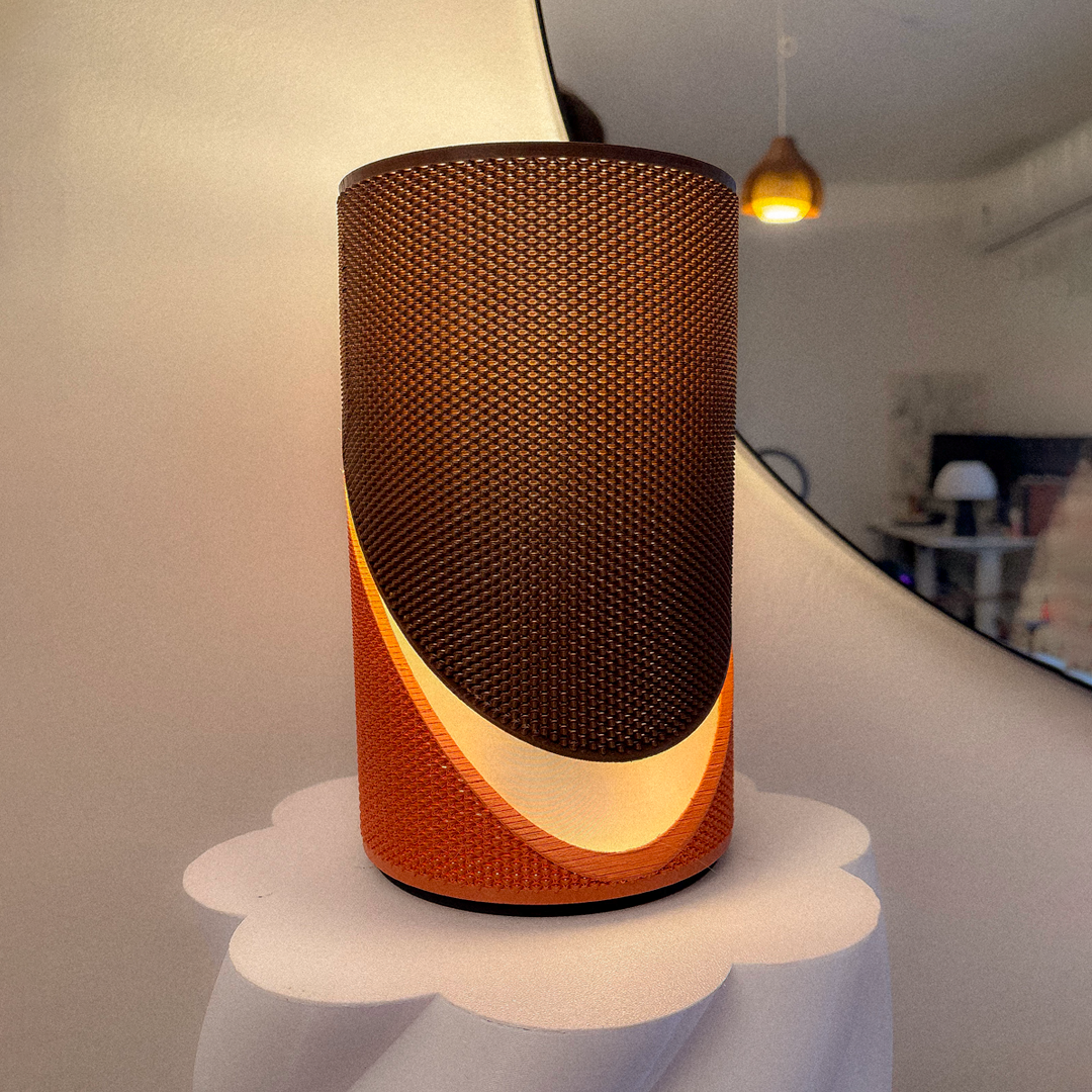 The Axel Table Lamp